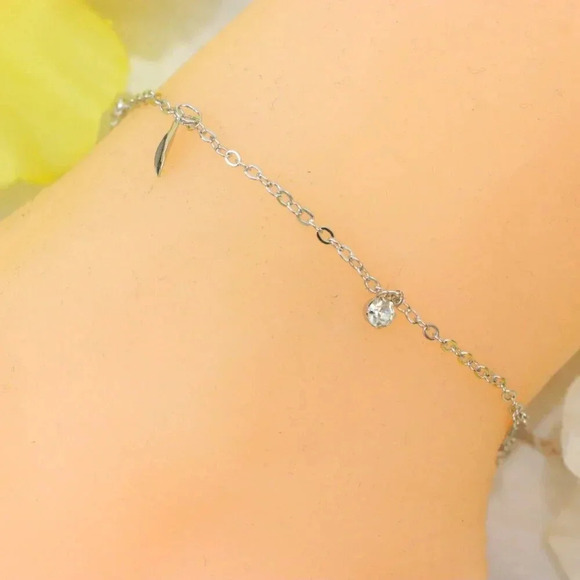 Minimalist Anklet, Sleek & Modern Design, Women’s Fashion, YC110302-A - Picture 1 of 10